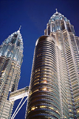 170px-Torres_Petronas_Mayo_2004