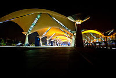 220px-Klia_entrance