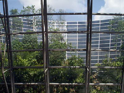 P000880